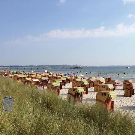 H3-61-hanseat-seeblick-und-aussenschwimmbad شاربوتس